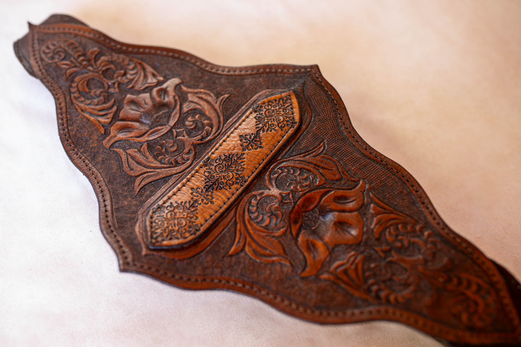 Vintage Buffalo Girl Western Queen Waist Belt